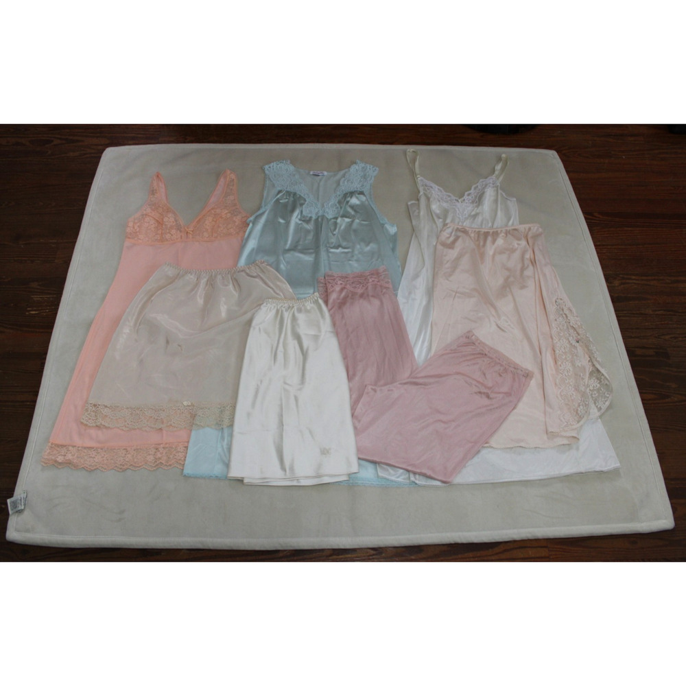 Vintage Lingerie Lot of 7 Nightgowns Slips Lace Satin Vainity Fair Maidenform M